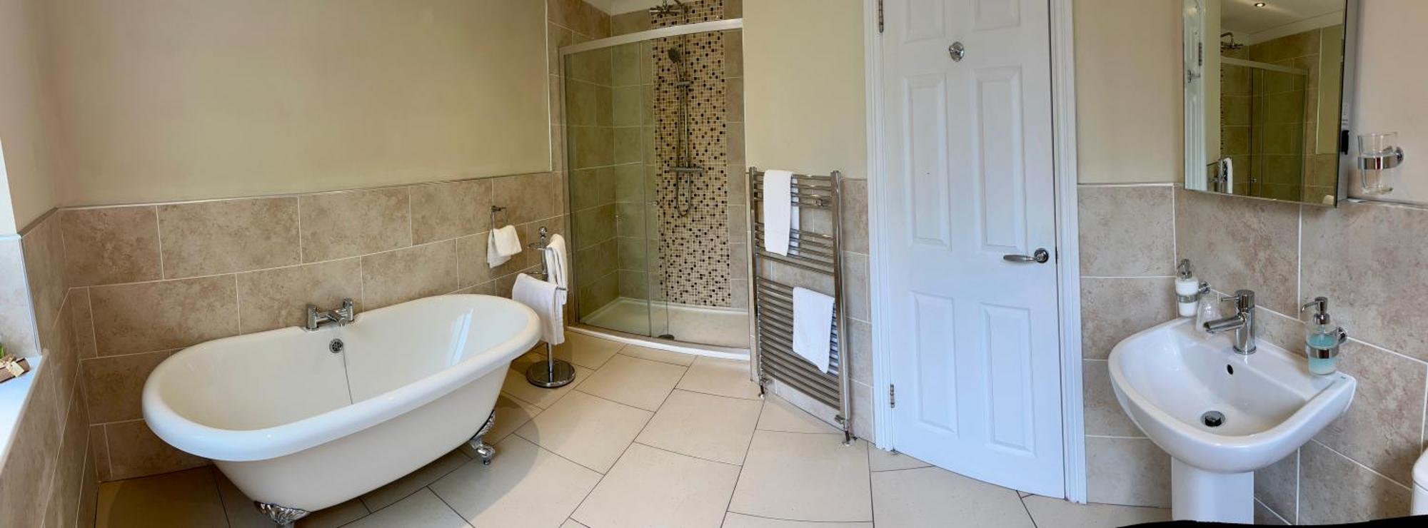 לינה וארוחת בוקר ניוקאסל אמלין Roseberry House מראה חיצוני תמונה